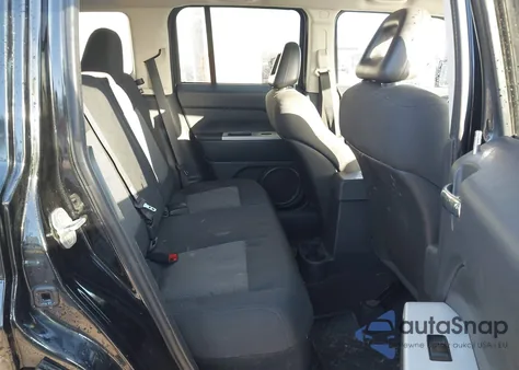 2008 Jeep Patriot Sport z USA, uszkodzony, nr VIN 1J8FT28W88D595103